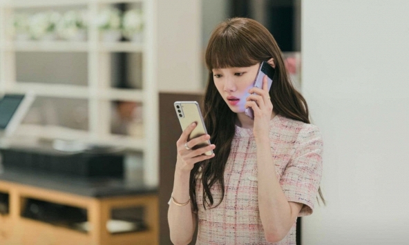 Định nghỉ lễ đưa các con đi chơi thì nhà chồng gọi điện lên báo tin khiến tôi lao đao