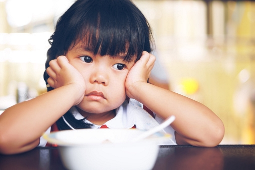 Khoa học não bộ cảnh báo: 4 câu cửa miệng của cha mẹ đang khiến não bộ trẻ “đóng lại”, sau 12 tuổi rất khó bù đắp