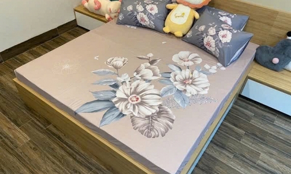 Sáng chủ nhật bước vào phòng ngủ con dâu mà tôi tức nóng mặt