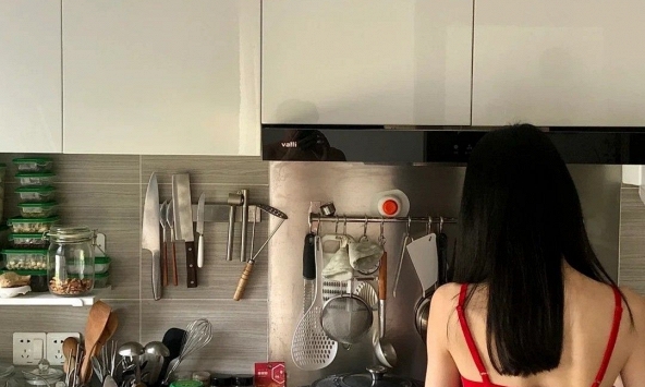 Chê vợ ăn bám nên đòi ly hôn, đến khi chồng mất việc cả nhà mới sốc vì sự thật