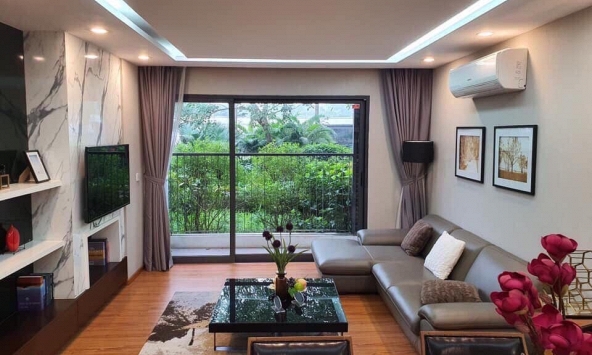 Con gái xin tôi đứng tên căn nhà, tôi đồng ý nhưng một tuần sau con rể lại tìm đến và xin tôi đừng ký giấy