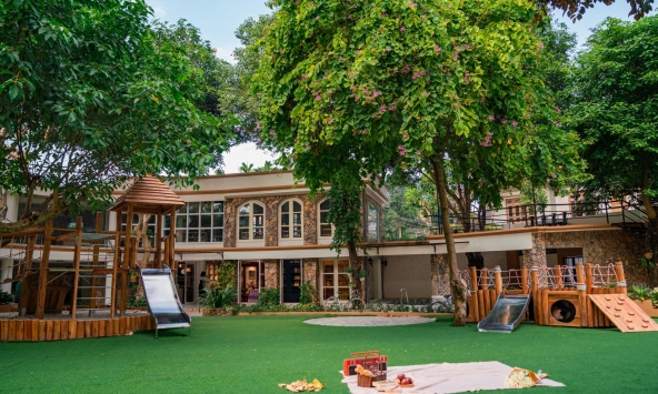 Đừng chỉ hỏi “trường có đẹp không”, hãy hỏi “mọi thứ ở đây đã nghĩ cho đứa trẻ đến mức nào?”