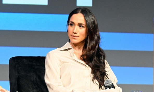 Meghan Markle lần đầu lên tiếng về bê bối của cha ruột: 'Mọi khoảng cách chỉ nhằm bảo vệ các con tôi'