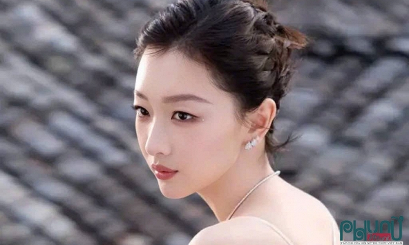BADBISS ghi dấu ấn trên Vogue China cùng “Tam Kim Ảnh hậu” Châu Đông Vũ