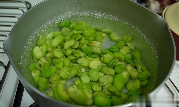 2 loại đậu ăn nhiều 'phá gan', ngon bổ mấy cũng hạn chế