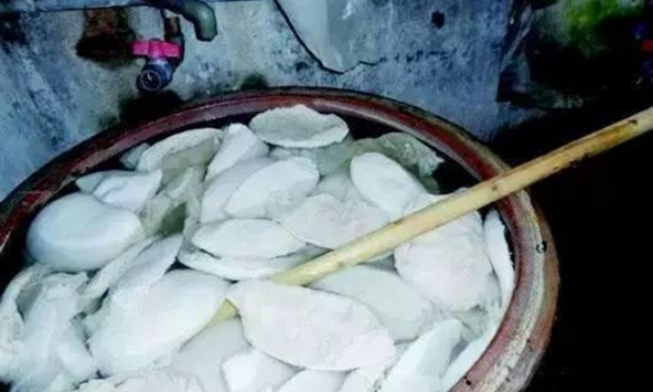 Thanh Hóa thu giữ hơn 7 tấn cá bảo quản bằng chất cấm: 3 mẹo 'nhìn là biết ngay' hải sản ngâm tẩm hóa chất formaldehyde