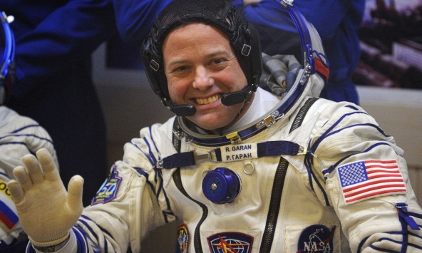 Trở về Trái đất sau 178 ngày ngoài vũ trụ, phi hành gia giác ngộ ra chân lý thay đổi cuộc đời