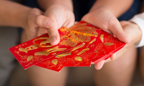 Cậu bé 12 tuổi bị mẹ yêu cầu nộp lại 70 triệu đồng tiền lì xì: Toàn mạng tranh cãi đến mùng 5 vẫn chưa xong