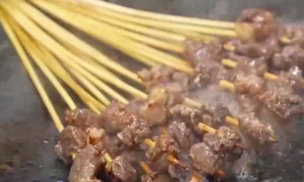  Đại học nướng thịt chính thức tuyển sinh: Lộ diện nội dung chương trình học từ đi chợ đến kỹ năng kiểm soát lửa