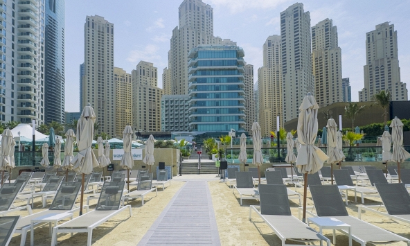 Những bức ảnh chưa từng có chụp Dubai hiện tại: Nơi xa hoa nhất hành tinh giờ như “thành phố hoang' chìm trong im lặng