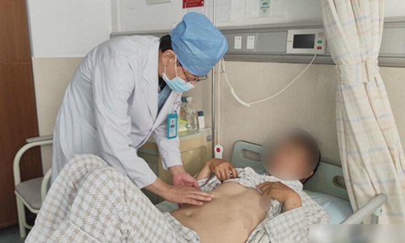 Ngày càng có nhiều người mắc ung thư gan, bác sĩ nhấn mạnh: Thà ăn cơm không còn hơn 'no say' với 5 việc này