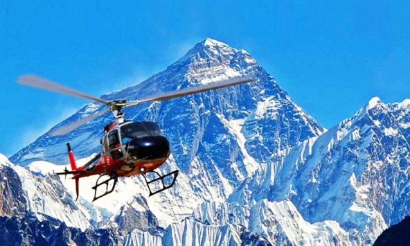 Vì sao con người không thể bay trực thăng lên đỉnh Everest?