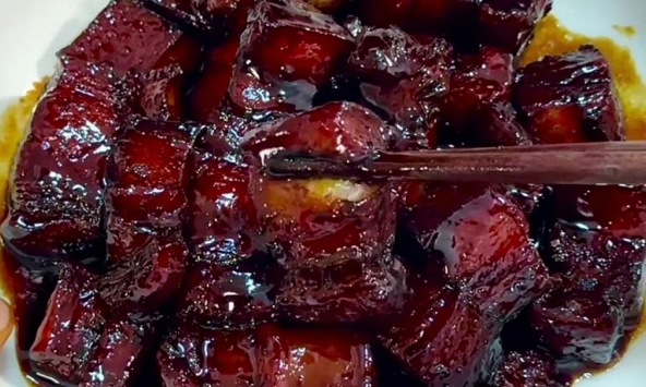 Ngày càng nhiều người chết vì ung thư, bác sĩ nhắc nhở: 6 thói quen 'nuôi tế bào ung thư' cần bỏ ngay