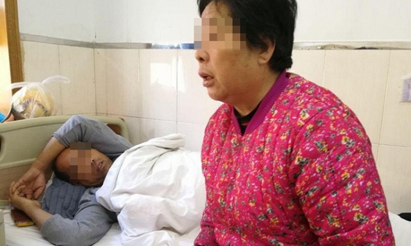 2 vợ chồng cùng bị đau lưng, đi khám phát hiện xương đã bị 'ăn mòn', thủ phạm ẩn náu trong nhiều gia đình