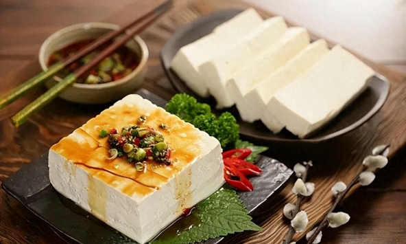 1 thứ khiến vua Càn Long mê mẩn suốt 6 lần vi hành, bắt Ngự thiện phòng nấu bằng được: Giờ chợ Việt bán sẵn, giá chỉ vài nghìn đồng