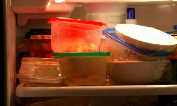 Thai phụ 35 tuổi qua đời, con cũng không giữ được sau khi ăn 1 thực phẩm nhà nào cũng có trong tủ lạnh