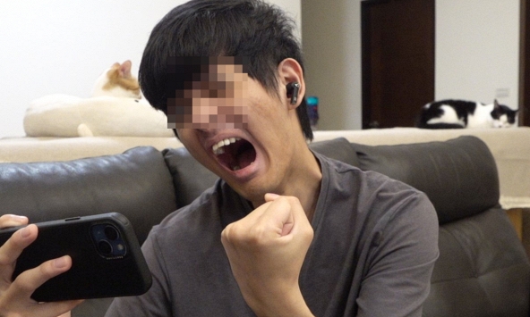 Bác sĩ Phẫu thuật thần kinh cảnh báo người dùng tai nghe không dây