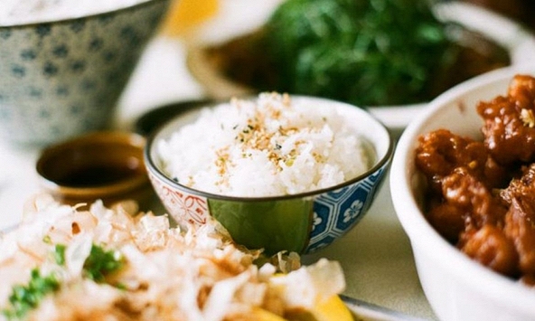 Bác sĩ cảnh báo 5 thói quen trong bếp dễ dẫn đến ngộ độc thực phẩm, nhiều người Việt mắc phải tất cả, đặc biệt là cái số 1