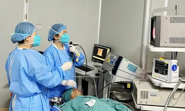 Người đàn ông 57 tuổi mắc ung thư giai đoạn cuối dù không hút thuốc, uống rượu, nguyên nhân từ 1 thói quen ăn uống nhiều người thích