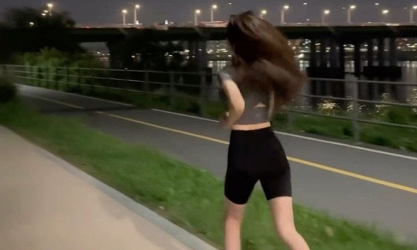 Ngày càng có nhiều người có nguy cơ xuất huyết não, bác sĩ nói: Thà ngồi 1 chỗ còn khỏe hơn chăm làm 6 việc