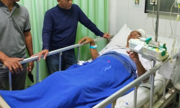 Người đàn ông ngoài 40 tuổi não đã già như ông cụ 80, bác sĩ thở dài: '6 việc hại não, nhớ đừng làm'
