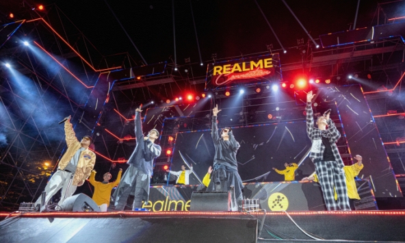 Isaac, Bích Phương, Đen Vâu, Amee, Da Lab mang HIT đỉnh tới Đại nhạc hội Realme Connection
