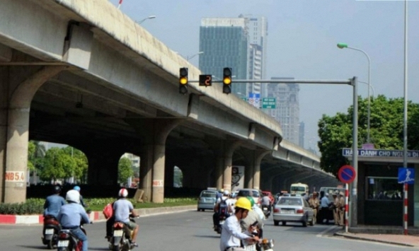 Vượt đèn vàng xử phạt 3 - 5 triệu có hợp lý?