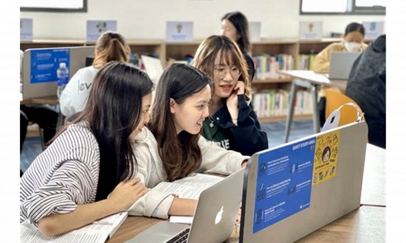 Giáo dục-chìa khóa thúc đẩy sự tiến bộ của phụ nữ