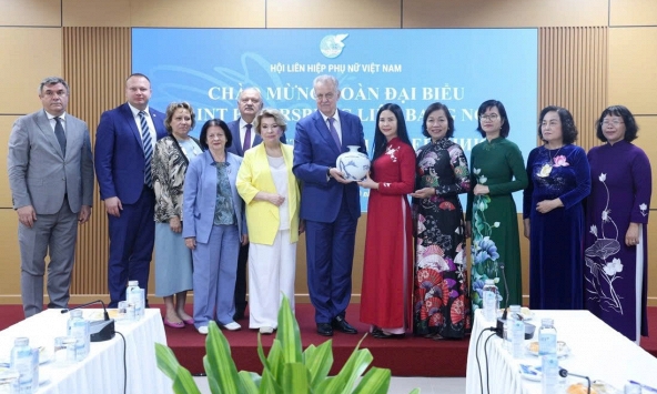 Nâng tầm quan hệ hợp tác giữa Hội LHPN Việt Nam và Liên minh các lực lượng Phụ nữ toàn Nga