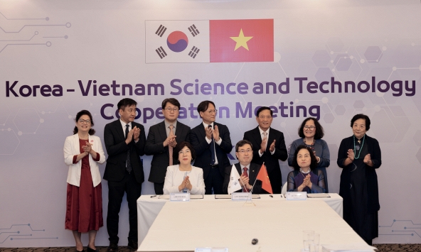 Việt Nam – Hàn Quốc tăng cường hợp tác công nghệ: Nữ trí thức trở thành động lực mới của đổi mới sáng tạo