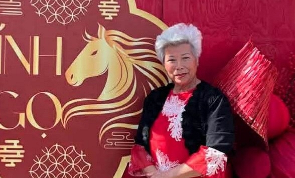 Nhà văn Phùng Thị Lệ Lý: Trở về quê nhà với cuốn sách mới “Tre uốn cong nhưng không gãy”