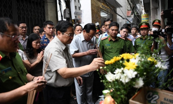 Hàng chục tỷ đồng ủng hộ nạn nhân vụ cháy chung cư mini và những chỉ đạo quyết liệt từ các cấp