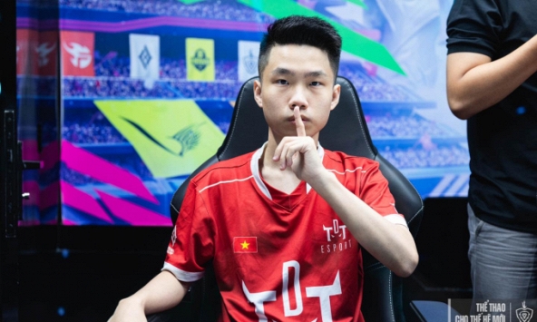 Thần đồng Yiwei vắng mặt ở Đấu Trường Danh Vọng mùa Đông 2023