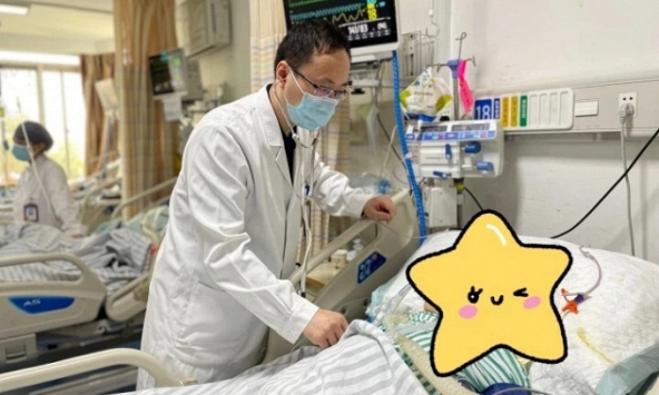 Chàng trai 25 tuổi bị viêm tụy cấp vì ăn hải sản cùng đồ uống quen thuộc này