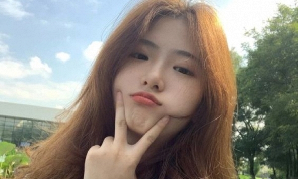 5 thói xấu tăng tốc quá trình lão hóa, gội đầu sai cách đứng thứ hai