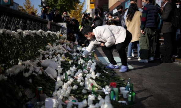 Một năm sau thảm kịch giẫm đạp Itaewon: Cảnh tượng kinh hoàng chưa hết ám ảnh những người lính cứu hộ