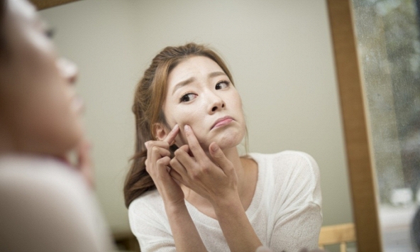 Bác sĩ chỉ ra 4 thực phẩm càng ăn càng khiến mụn mọc nhiều