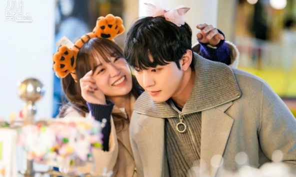 Chán quẹt Tinder, giới trẻ Hàn Quốc chuyển sang tìm đối tượng hẹn hò bằng phương thức mới khiến dân mạng trầm trồ: Thật điên rồ!