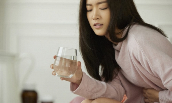 4 bất thường sau khi uống nước tưởng vô hại nhưng ẩn chứa cả tá bệnh tật