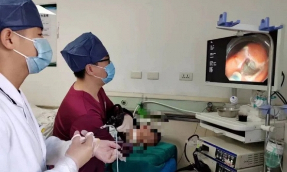 Chàng trai 23 tuổi mắc ung thư dạ dày vì thói quen nhiều người mắc