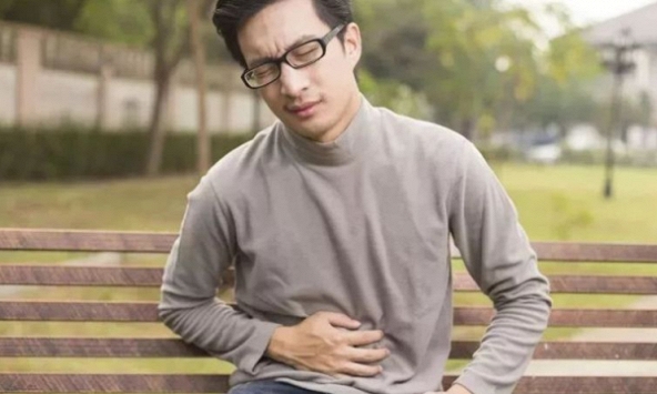 10 thói quen này là 'thủ phạm' gây đau bụng, có thể bạn vẫn làm hàng ngày