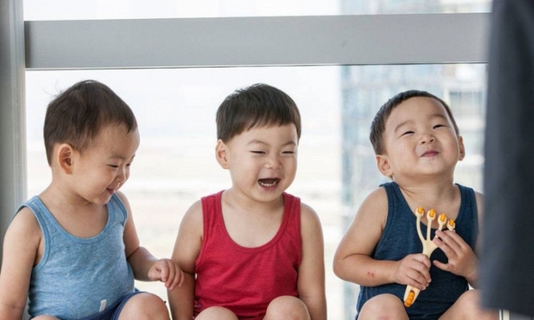 Bộ ba nhóc tì từng gây bão khắp châu Á một thời: Vẫn nhí nhố, mới 11 tuổi đã có chiều cao 'khủng'