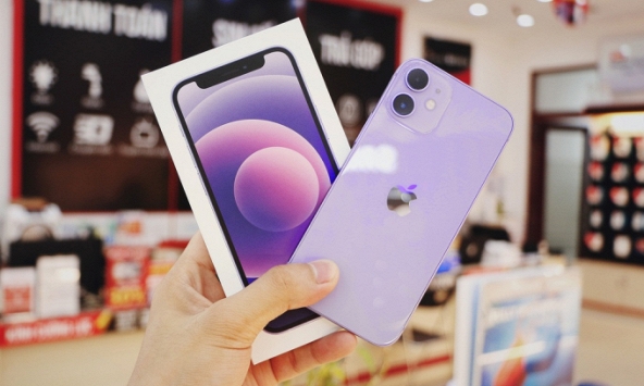 Giá iPhone 12 tiếp tục giảm sâu không thấy đáy, trở thành iPhone rẻ nhất của Apple