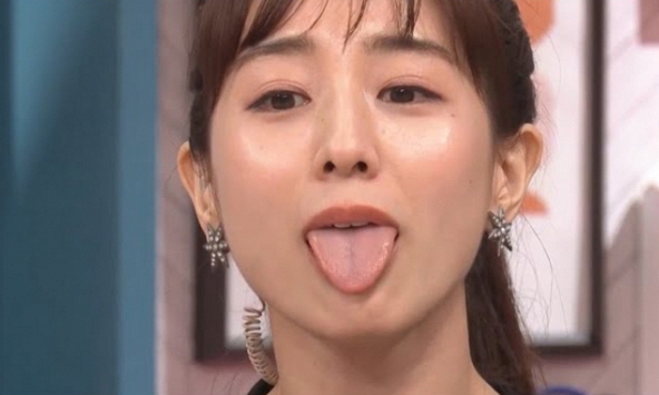 Chuyên gia tiết lộ 4 dấu hiệu ở 2 bên lưỡi cảnh báo cơ thể bạn đang kêu cứu