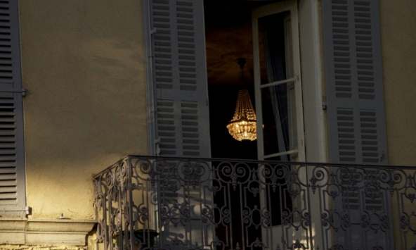 Giải mã biểu tượng địa vị bí mật của giới siêu giàu, nơi chiếc rèm cửa sổ trở thành công cụ khoe sự 'xa xỉ thầm lặng'