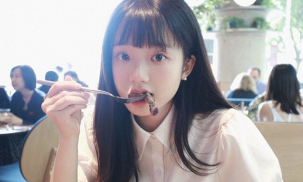 6 dấu hiệu cơ thể kêu cứu vì viêm, chuyên gia bật mí 8 thực phẩm là “thuốc kháng viêm” tự nhiên