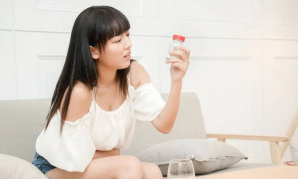 Phụ nữ thiếu progesterone tác động xấu đến tử cung và khả năng mang thai thường gặp phải 5 bất thường trong cơ thể