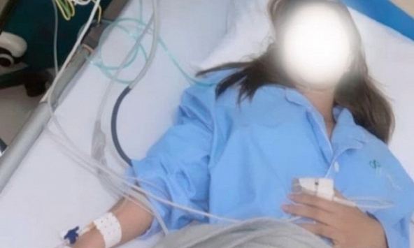 Cô gái bất ngờ nôn ra nước đen sau khi đau bụng kinh, bác sĩ: bệnh này không chữa được