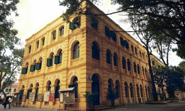 Ngôi trường cấp 3 vang danh quận Hoàn Kiếm, lọt top điểm chuẩn cao nhất 2023, là cái nôi đào tạo ra nhiều Hoa hậu