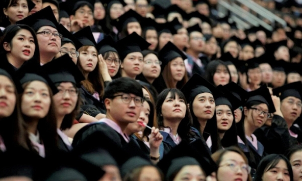 Tranh cãi quan điểm của du học sinh: Đừng học FTU vì dễ bị trầm cảm, hãy theo học những trường 'gần top' như NEU